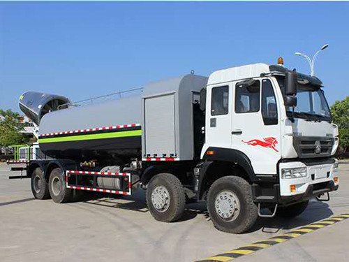 東風(fēng)重汽豪沃噴霧灑水車