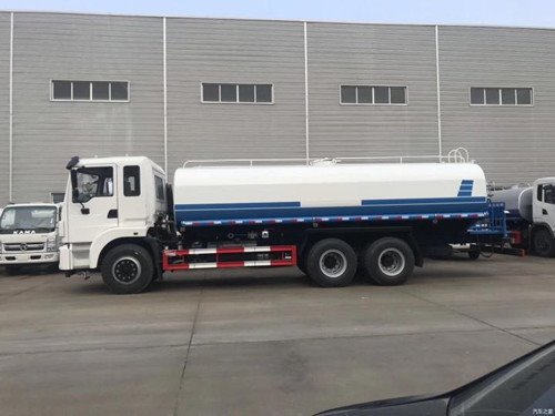 東風(fēng)后雙橋原廠底盤灑水車
