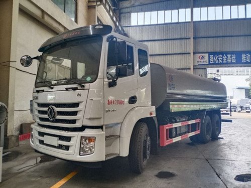 東風(fēng)錦程V6后雙橋多功能灑水車(chē)