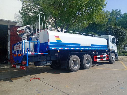 東風(fēng)華神T5后雙橋多功能灑水車
