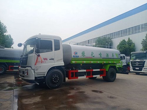 東風天錦原裝專用底盤灑水車