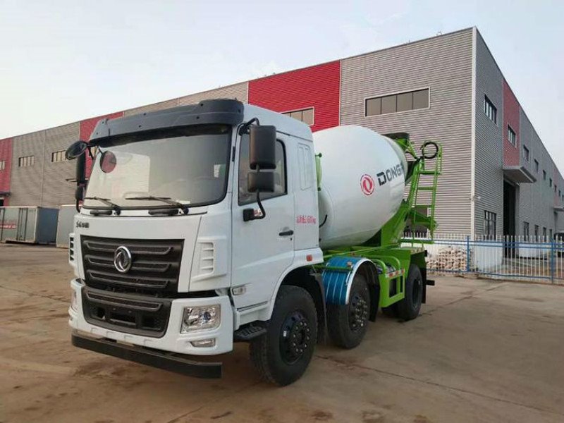一款適合基建工程的攪拌車