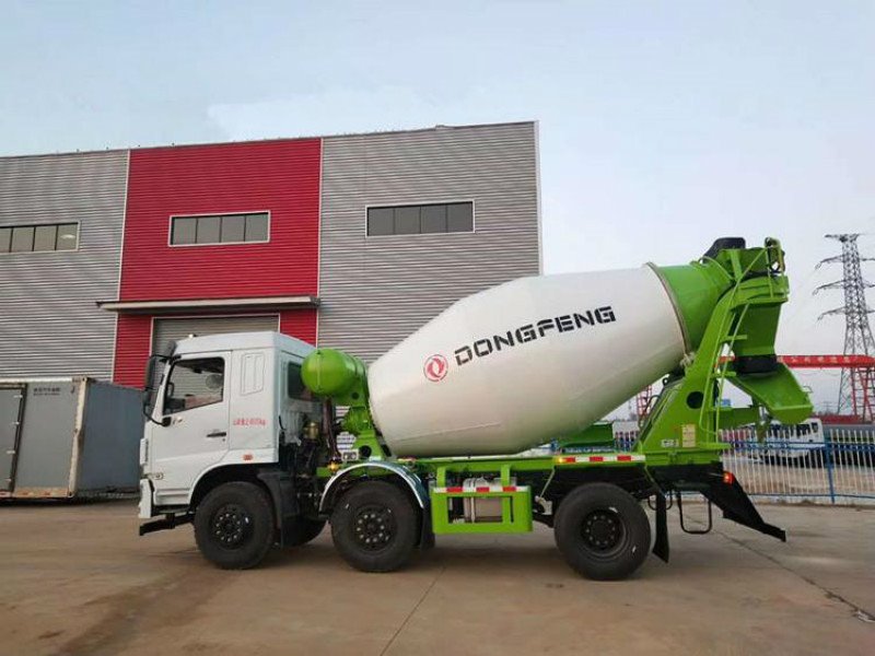 一款適合基建工程的攪拌車