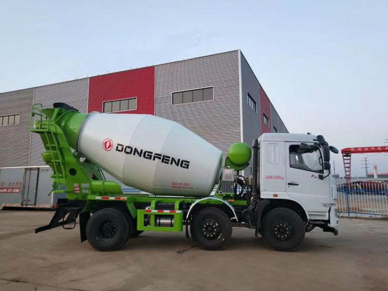 一款適合基建工程的攪拌車