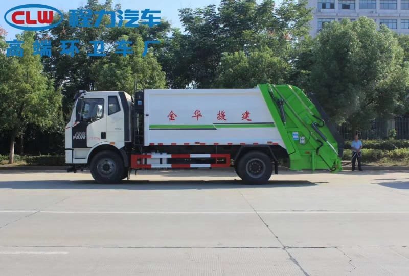 12方壓縮垃圾車的是如何運(yùn)作的 