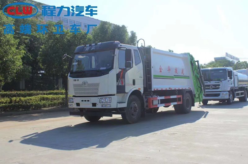 12方壓縮垃圾車的是如何運(yùn)作的 