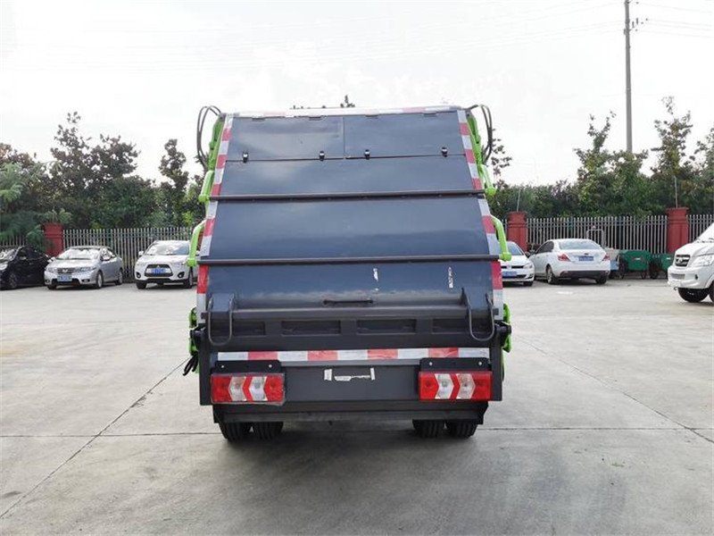 賣得好的國六江淮康鈴H3后掛桶壓縮垃圾車