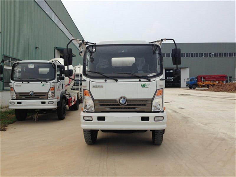 重汽王牌攪拌車價(jià)格一降到底
