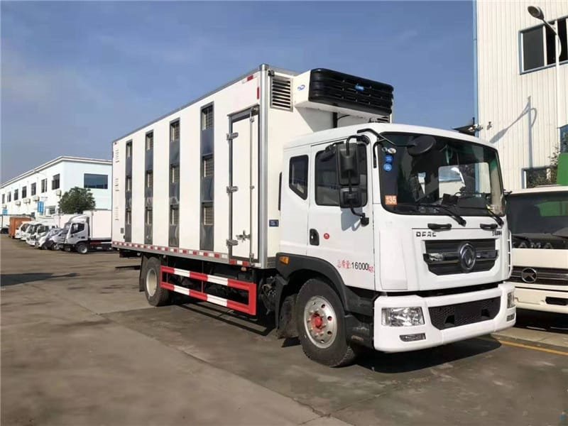 東風(fēng)多利卡5.98米禽畜運(yùn)輸車養(yǎng)護(hù)技巧