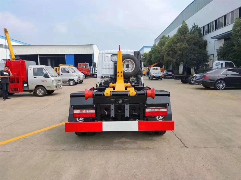 長(zhǎng)安勾臂垃圾車(chē)特點(diǎn)