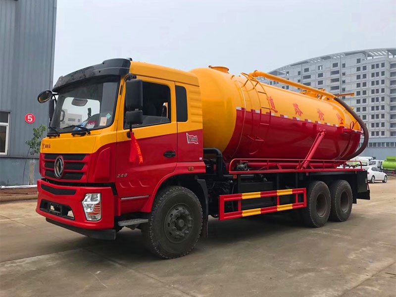 程力東風后雙橋清洗吸污車廠家揮淚降價