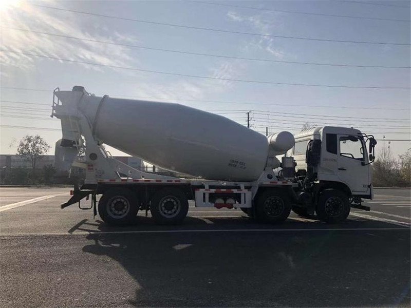 受歡迎的東風(fēng)天錦混凝土攪拌車