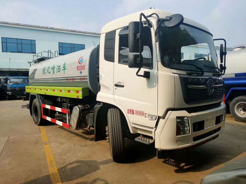 好評如潮的中大型灑水車