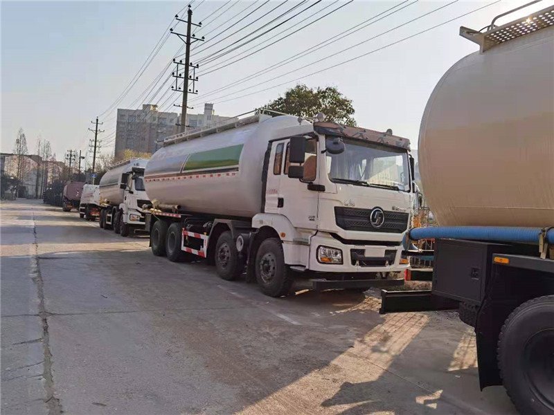 雄安新區(qū)30立方輕量化干混砂漿車驚爆價(jià)