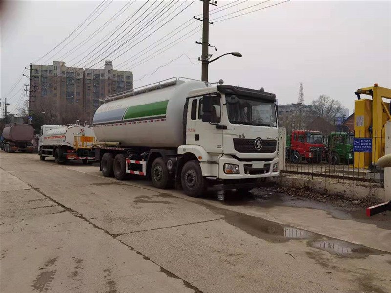 盱眙臥式干粉砂漿運(yùn)輸車粉罐車現(xiàn)車促銷