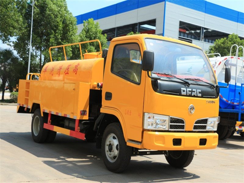 東風(fēng)小多利卡高壓清洗車高品質(zhì)看得見