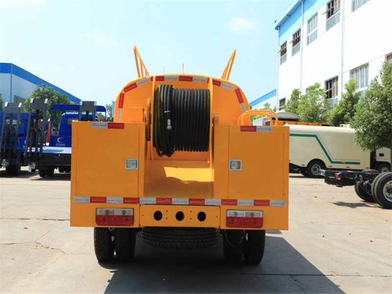 東風(fēng)小多利卡高壓清洗車高品質(zhì)看得見