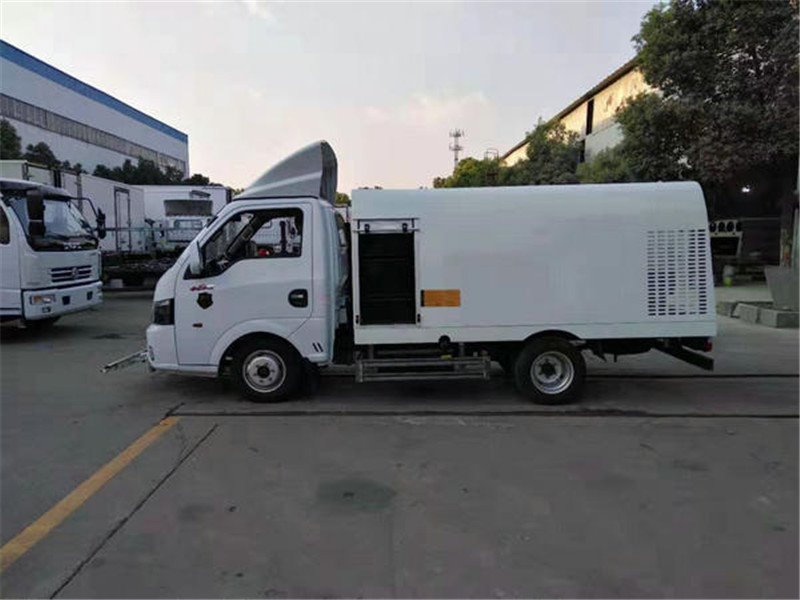 東風(fēng)途逸高壓清洗車(chē)直銷(xiāo)價(jià)格低