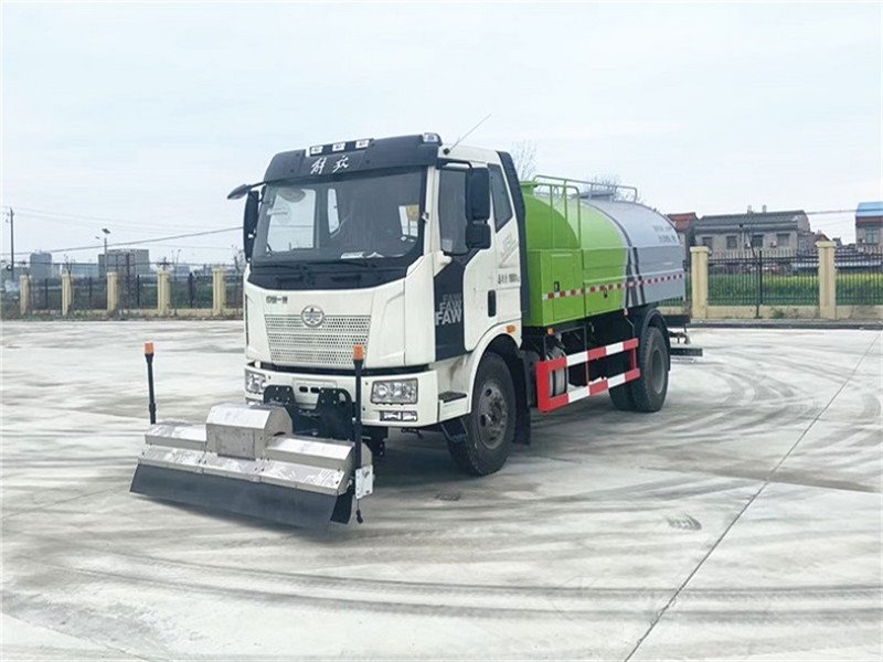 9方解放J6路面清洗車(chē)千萬(wàn)別錯(cuò)過(guò)