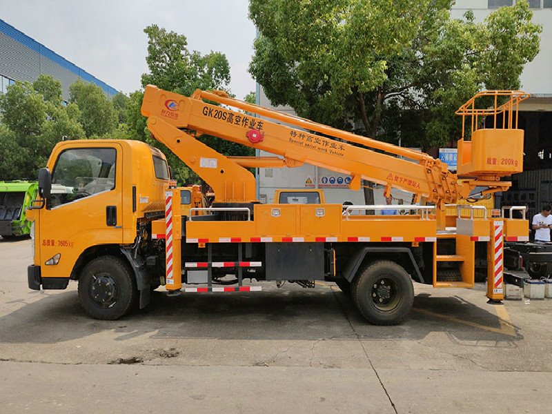 春困時(shí)節(jié)注意高空作業(yè)車用車安全