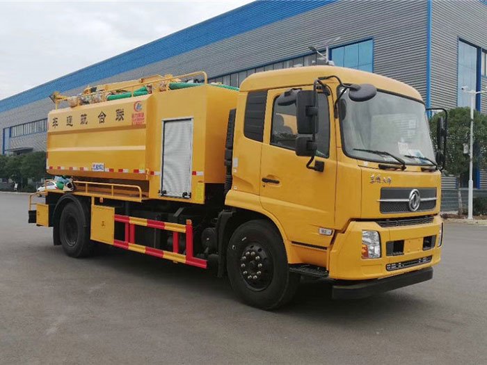 國(guó)六東風(fēng)天錦12方聯(lián)合疏通車