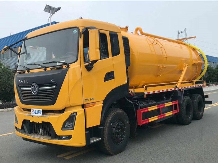 國六東風(fēng)天龍18方吸污車