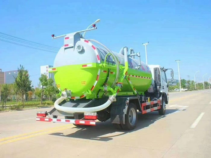 國六東風(fēng)大多利卡8方吸污車