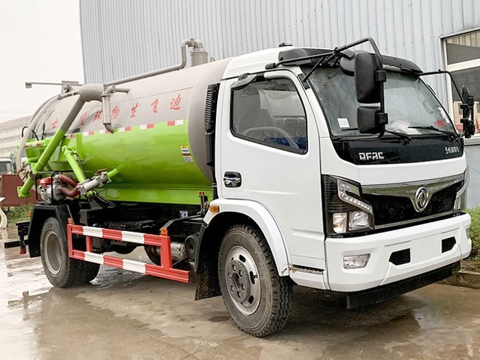 國六東風(fēng)大多利卡8方吸污車
