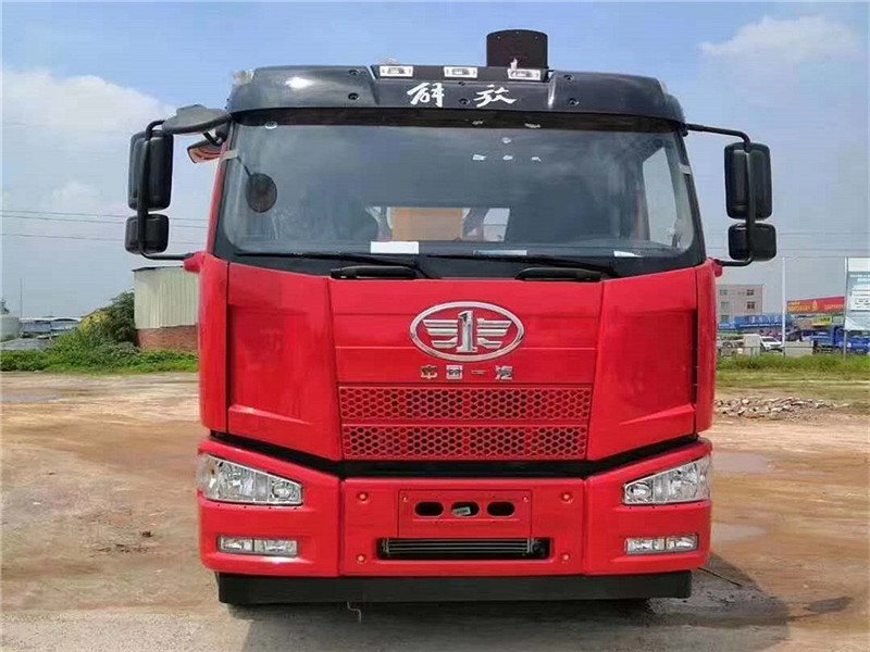 解放J6前四后八徐工G型隨車吊
