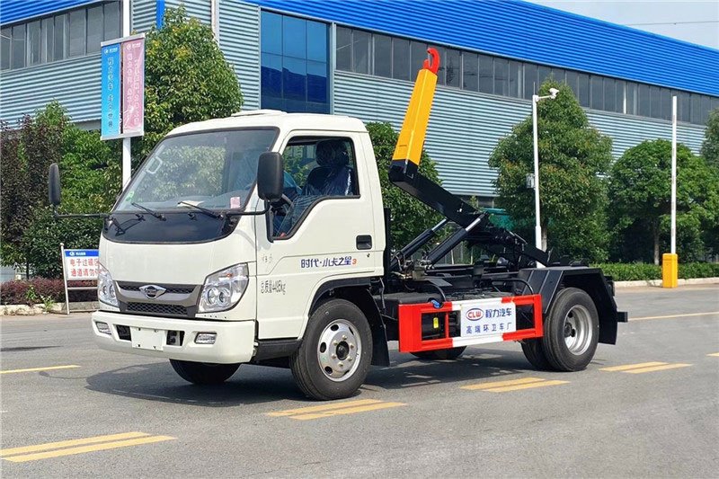 藍(lán)牌柴油國六福田時代3-4方勾臂垃圾車
