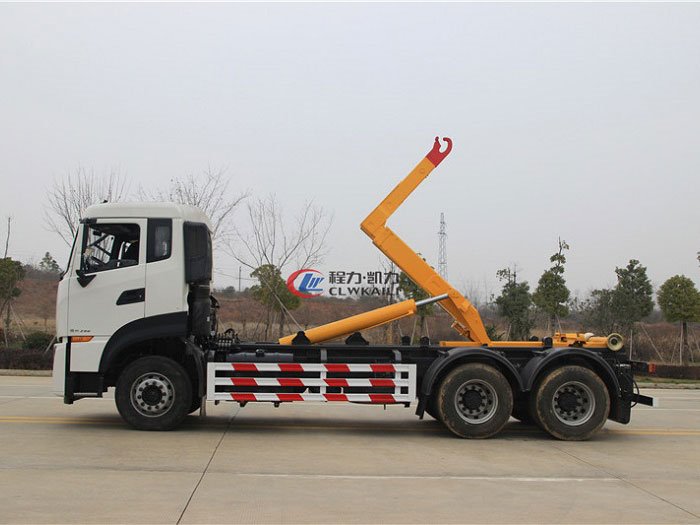 國六東風(fēng)天龍25噸勾臂垃圾車