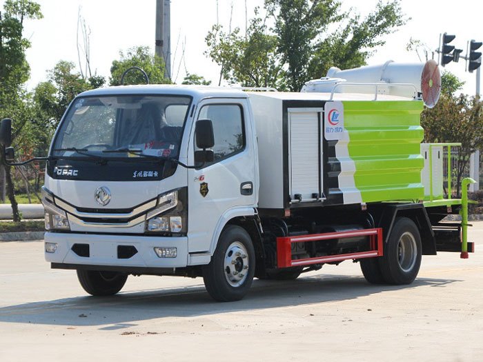 國六東風多利卡5噸多功能抑塵車