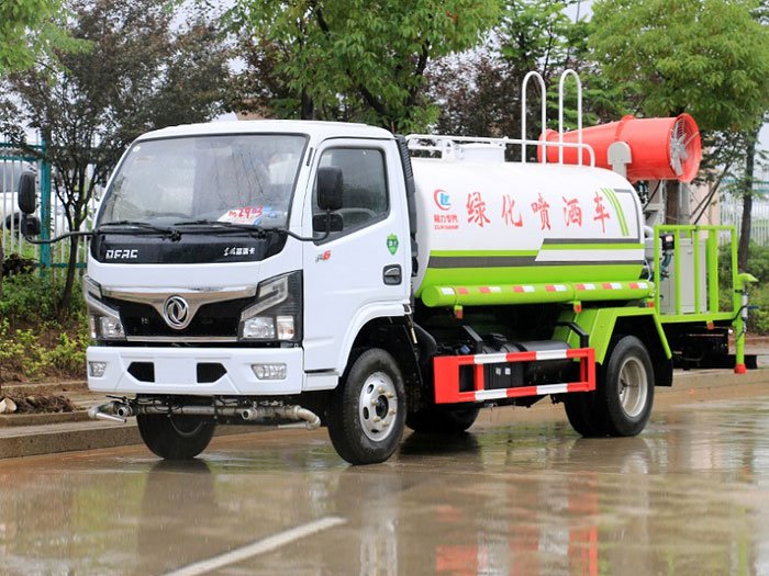 國六東風(fēng)小多利卡5方抑塵霧炮噴灑車