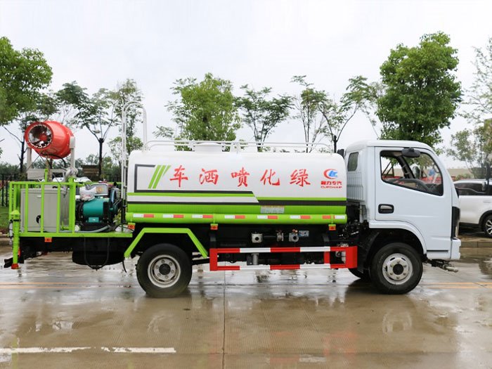 國六東風(fēng)小多利卡5方抑塵霧炮噴灑車