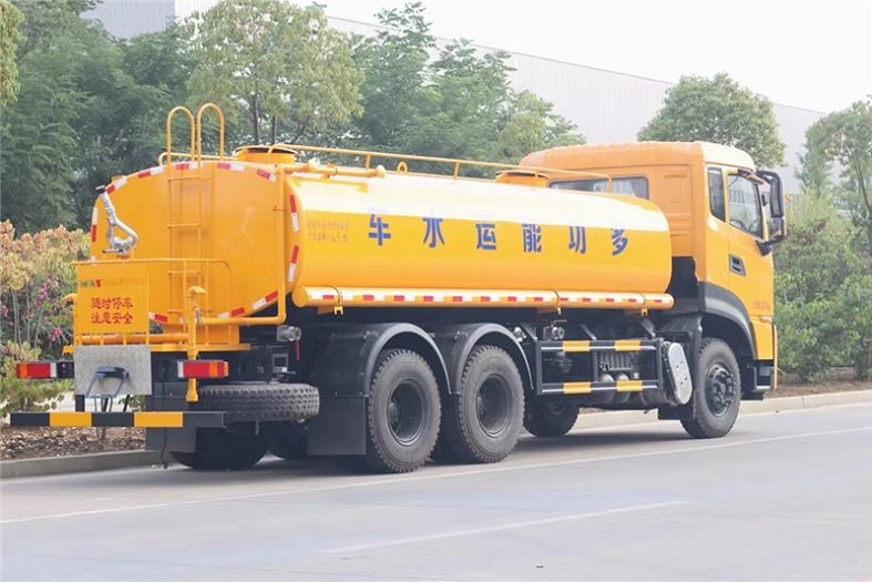 國六東風(fēng)天龍后八輪20噸灑水車