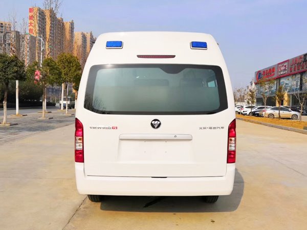 福田G9監(jiān)護(hù)型救護(hù)車