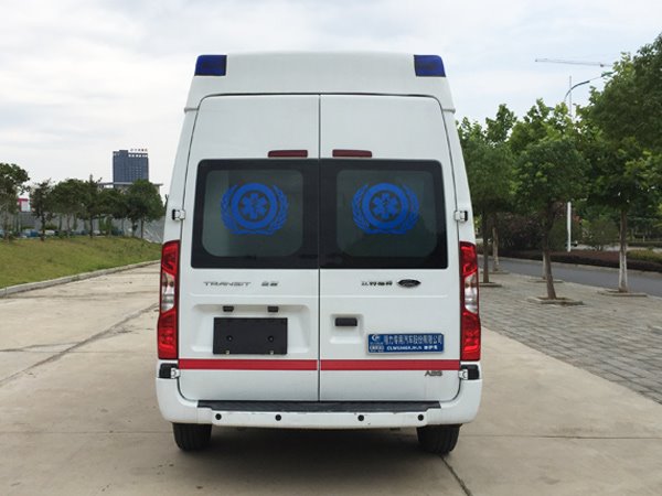 福特新世代全順長(zhǎng)軸監(jiān)護(hù)型救護(hù)車-福星警燈