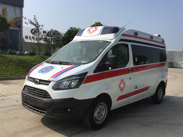 福特新全順V362中軸監(jiān)護(hù)型救護(hù)車-異形警燈