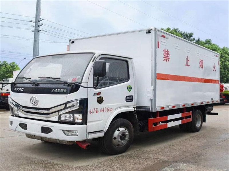 危險(xiǎn)品運(yùn)輸車買保險(xiǎn)需要多少錢