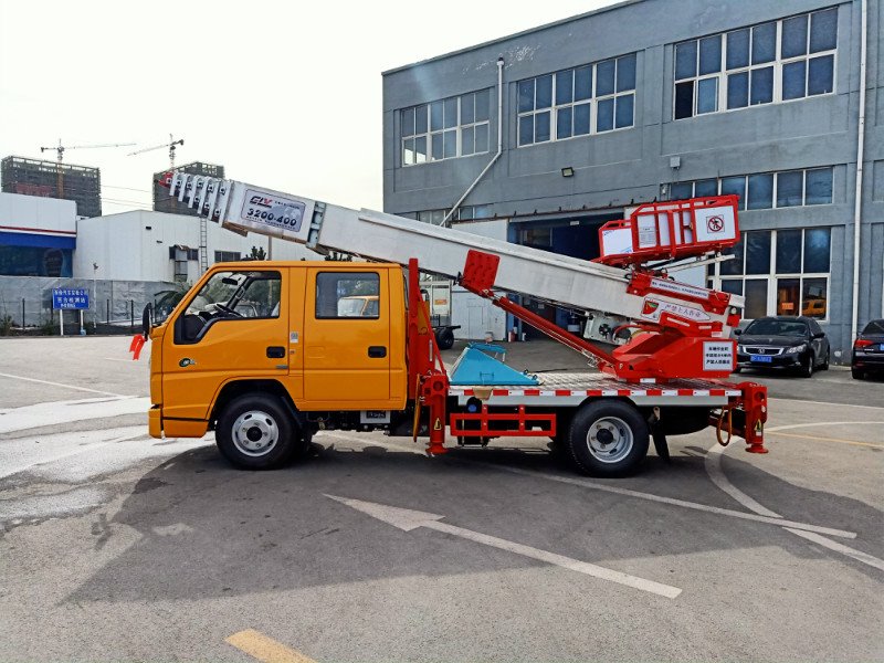 國六江鈴32米高空云梯作業(yè)車生產(chǎn)廠家