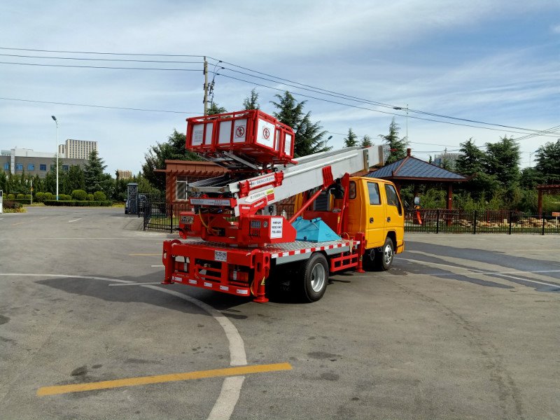 國六江鈴32米高空云梯作業(yè)車生產(chǎn)廠家