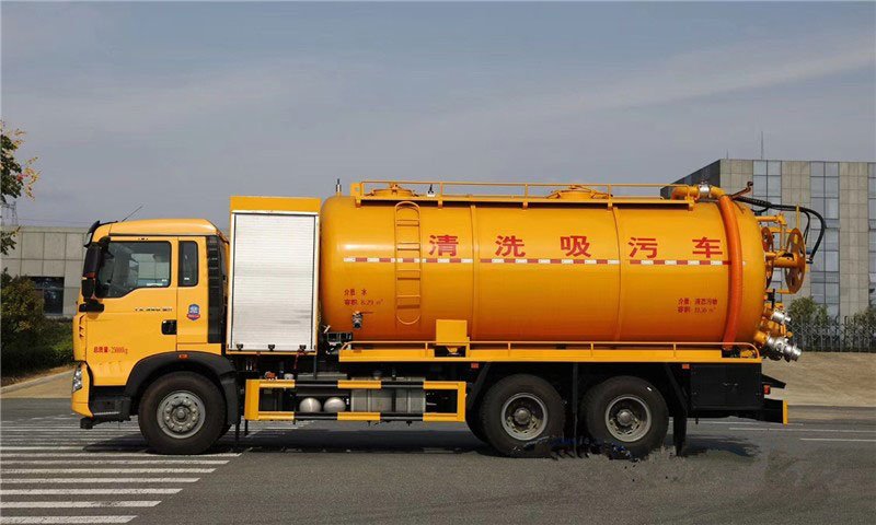 國六重汽豪沃TX后雙橋22立方清洗吸污車