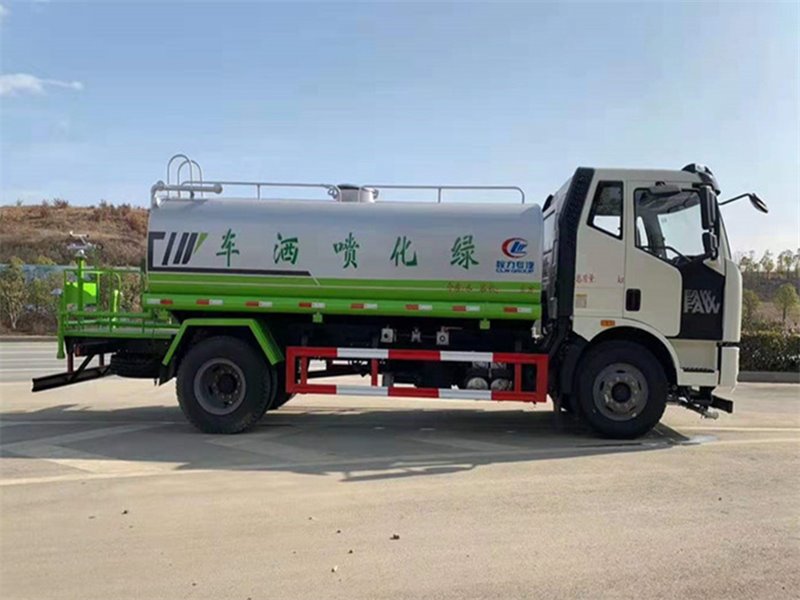 灑水車霧炮機(jī)的冬季養(yǎng)護(hù)技巧