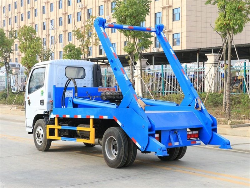 程力擺臂式環(huán)衛(wèi)垃圾車養(yǎng)護技巧
