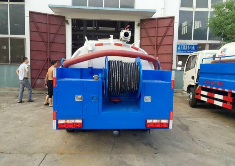 東風(fēng)凱普特清洗吸污車廠家直銷