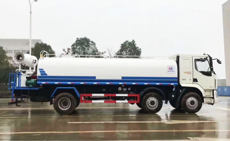 東風(fēng)柳汽灑水車效果不一般