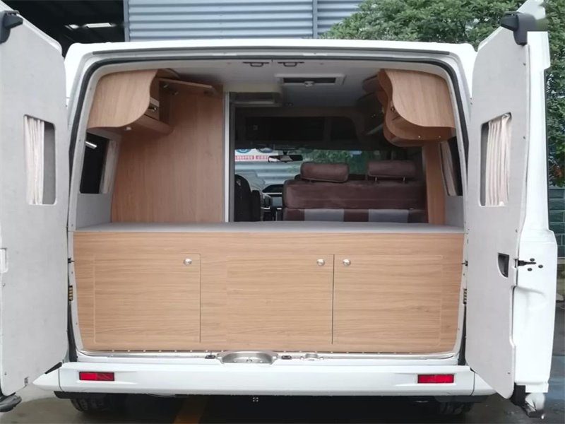 顏值超高的大通V80短軸B型房車
