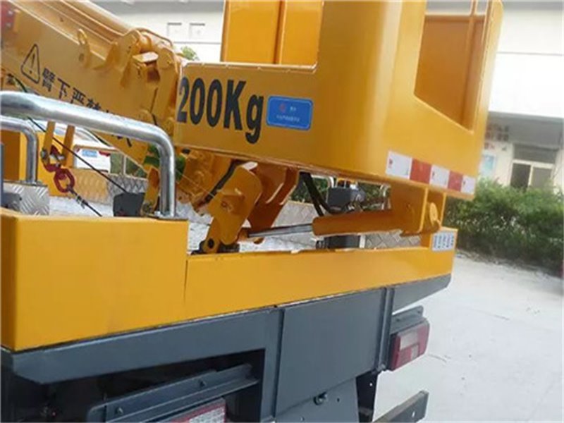16米江鈴藍(lán)牌伸縮臂式高空作業(yè)車值得購買