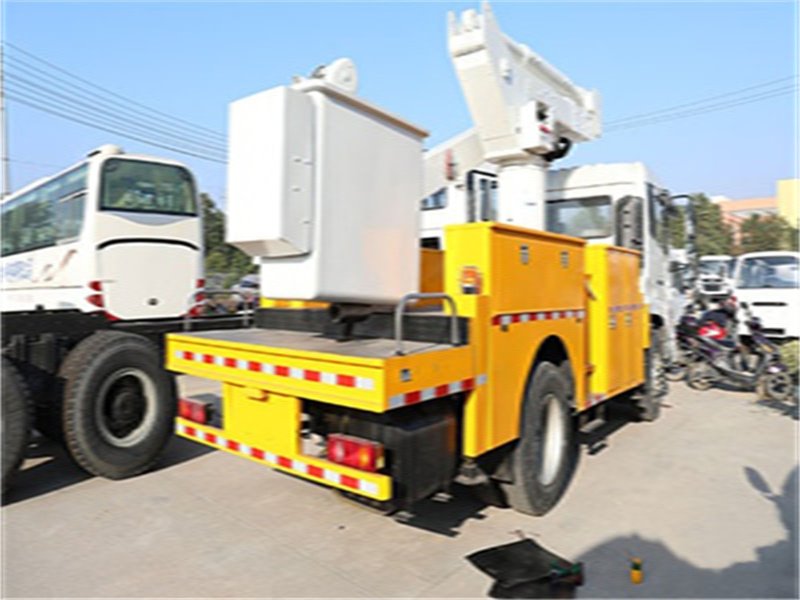 20米直臂式高空作業(yè)車高大上