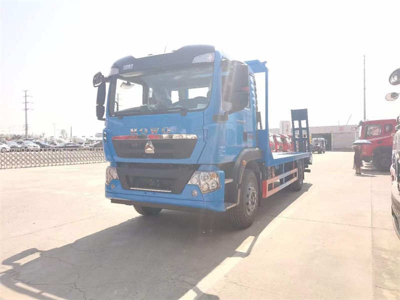 重汽豪沃國六平板車TX-K駕駛室運輸能手